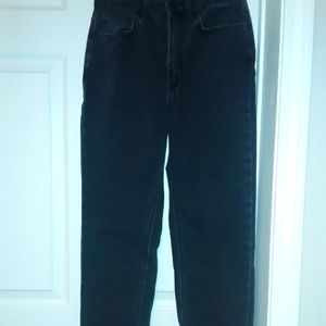 BDG Urban Outfitters Mom Jeans Size W25